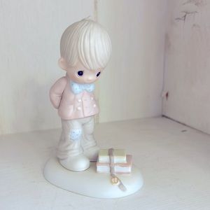 Precious Moments Vintage 1979. “It’s What’s Inside That Counts”.